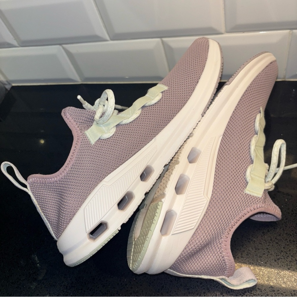 On cloud Cloudeasy Sneaker in Heron & Aloe Size 9 women’s - Picture 6 of 7